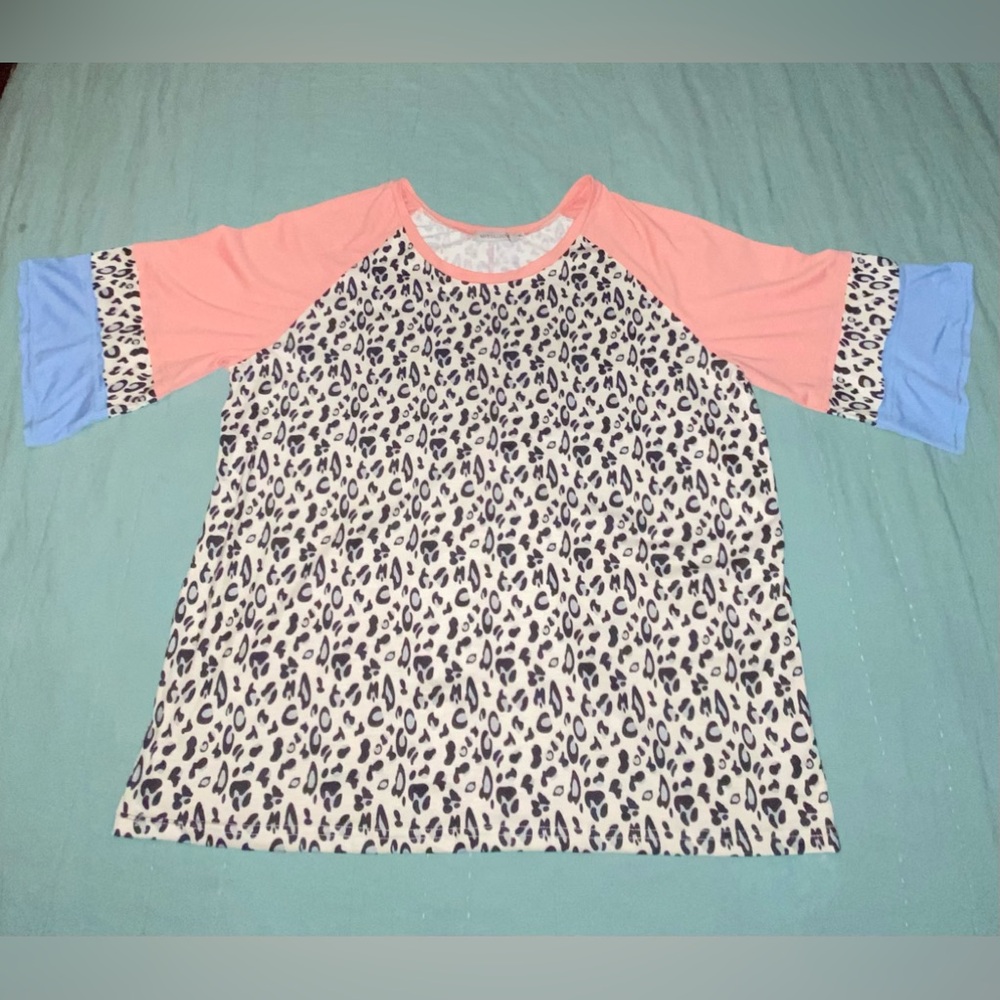 Miss look leopard print shirt 3XL, 3/4 length sleeve, multi-color pink/blue